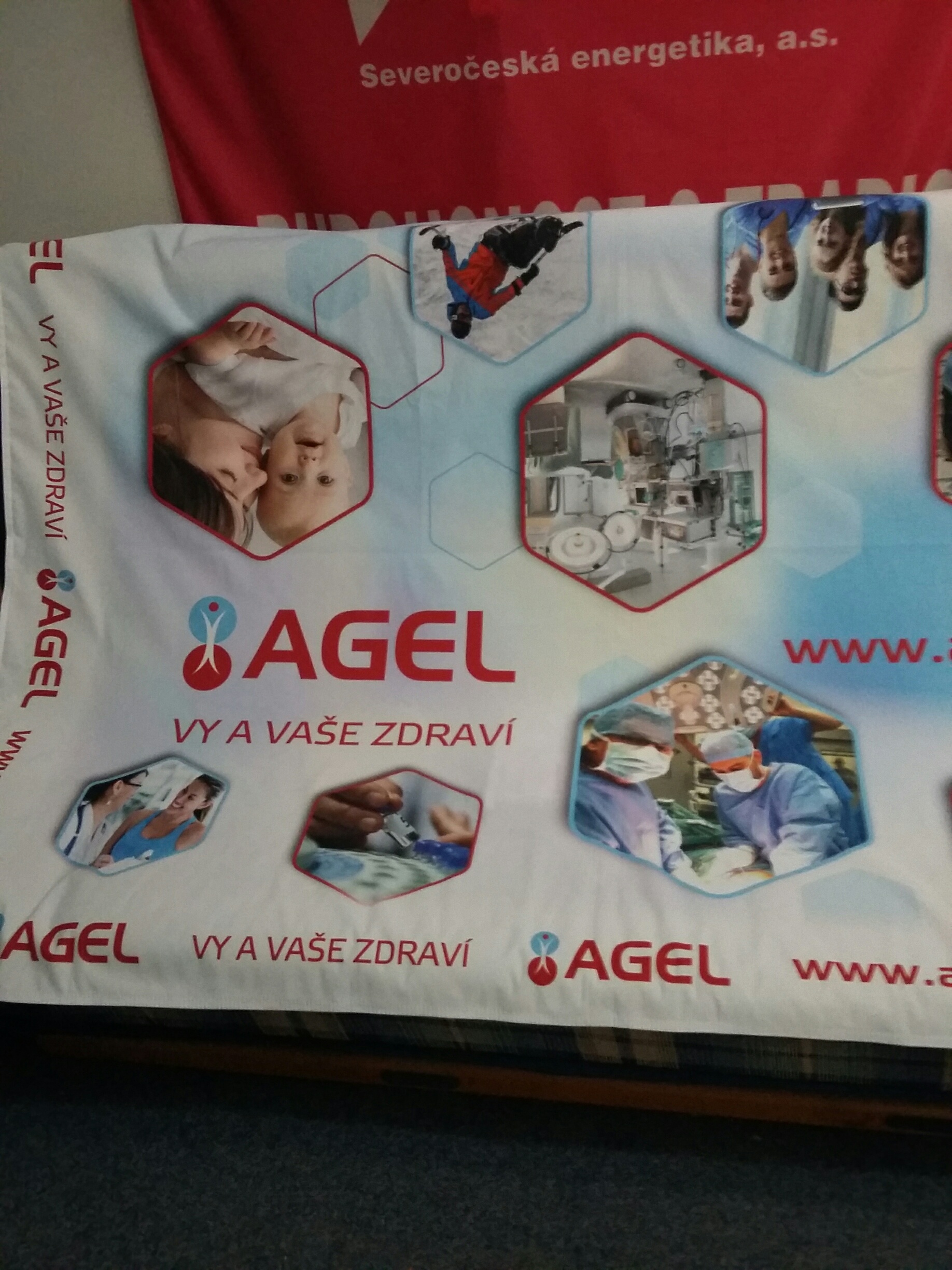 Výroba dekorací na míru pro mezinárodní pharma kongres